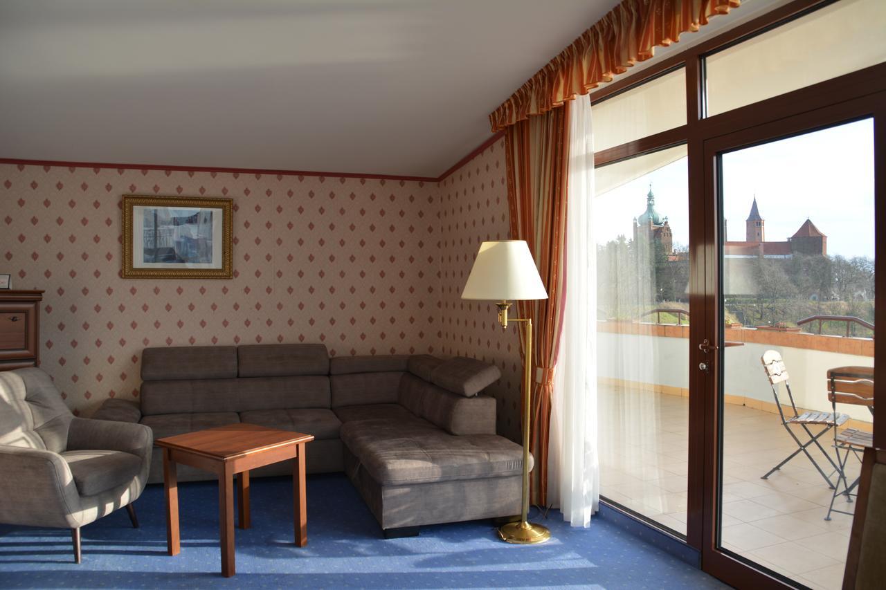 Hotel Starzynski Plock Exterior photo